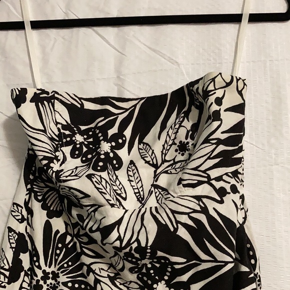 GAP Dresses & Skirts - Gap - Strapless Sun Dress